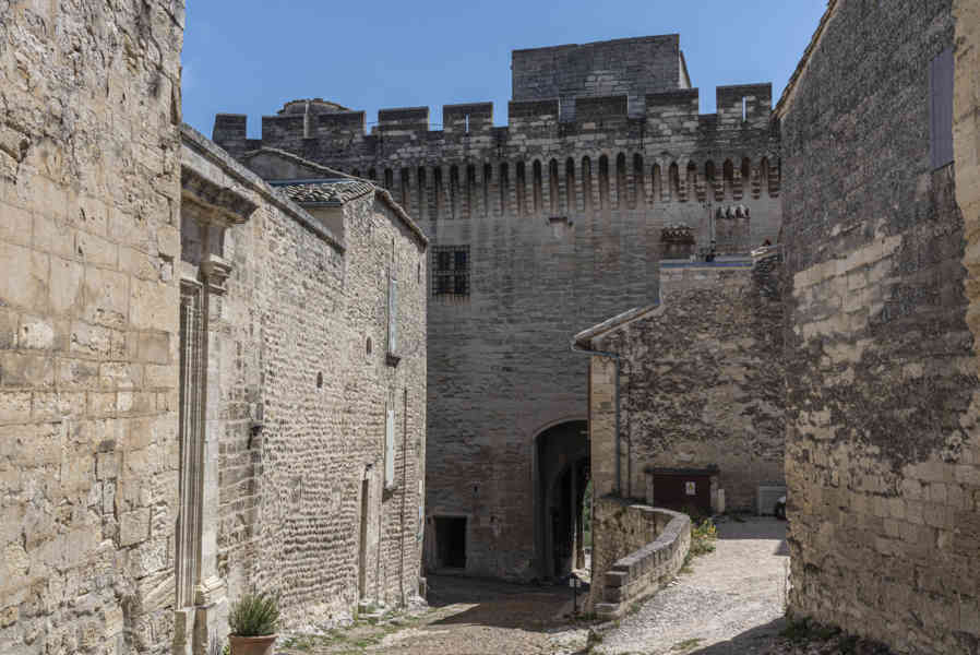 Francia - Villeneuve Lez Avignon 007 - fuerte Saint-André.jpg